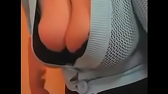 Milf Vintage Con Tetas Naturales Se Pone Cachonda En Un Porno Retro