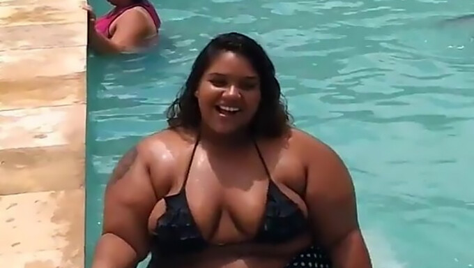 Huge And Voluptuous Bbw'S Intimate Area From A Pool Setting.